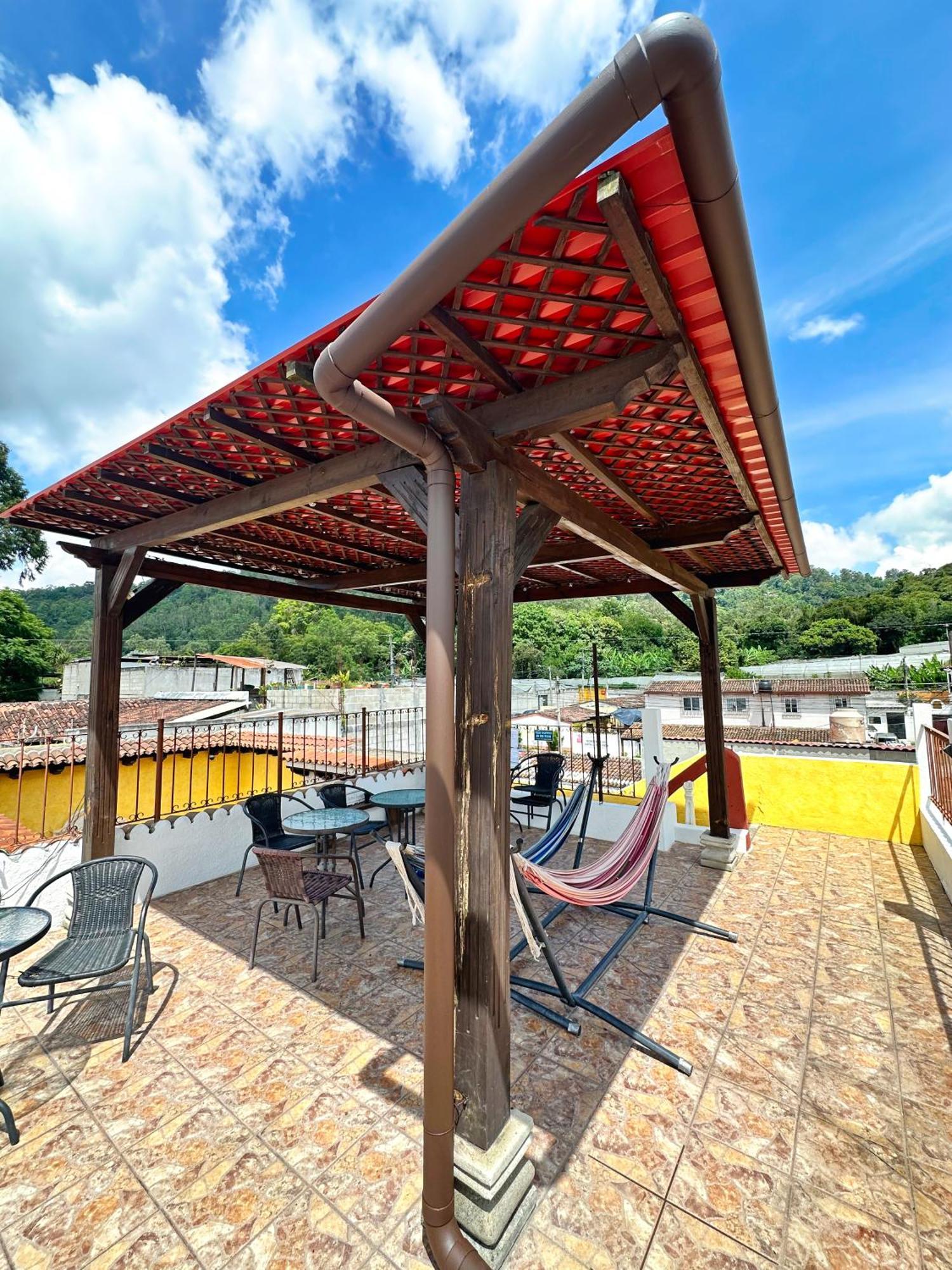 Hostel Maison Bougainvillea *