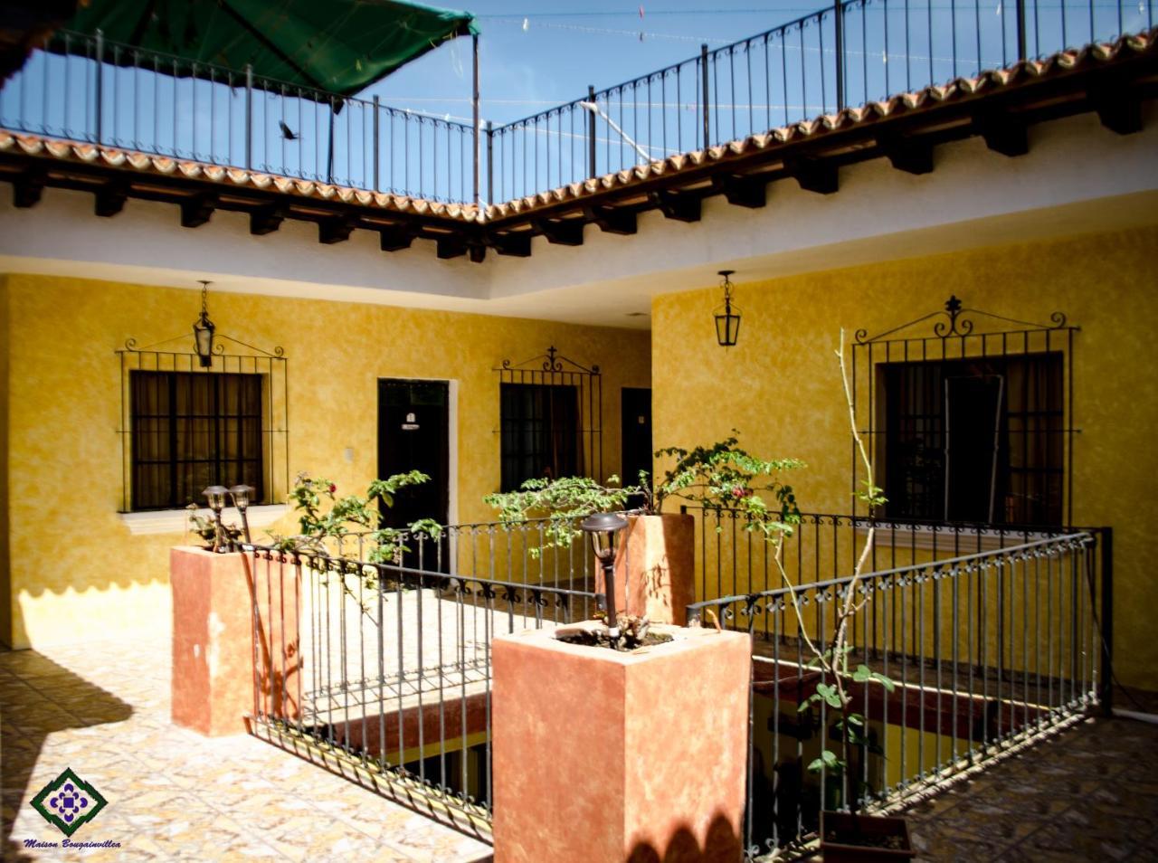 Maison Bougainvillea Hostel *
