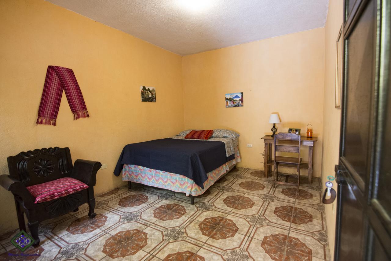 Hostal Maison Bougainvillea *