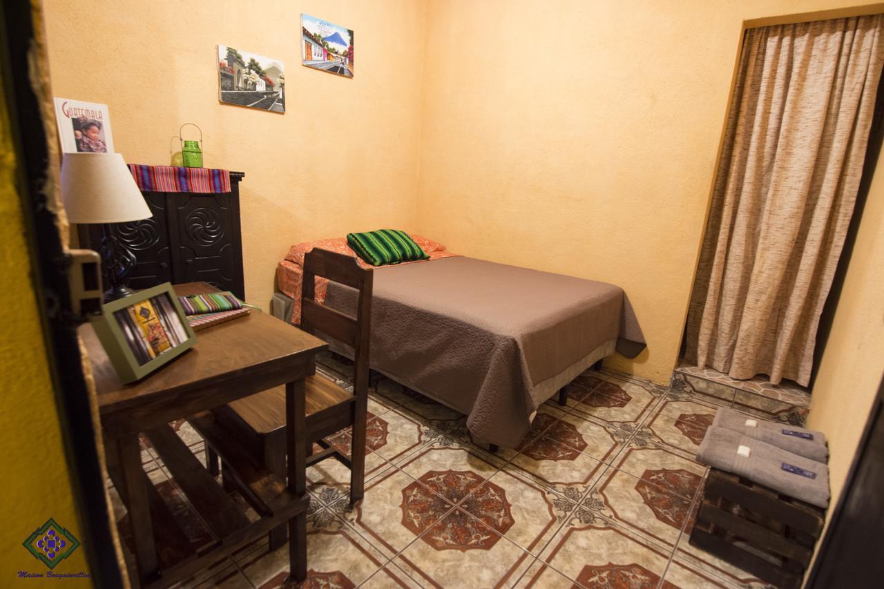 Maison Bougainvillea Hostal *