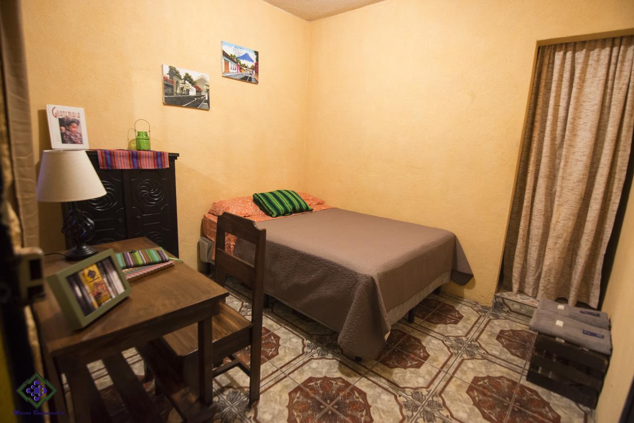 Hostal Maison Bougainvillea *