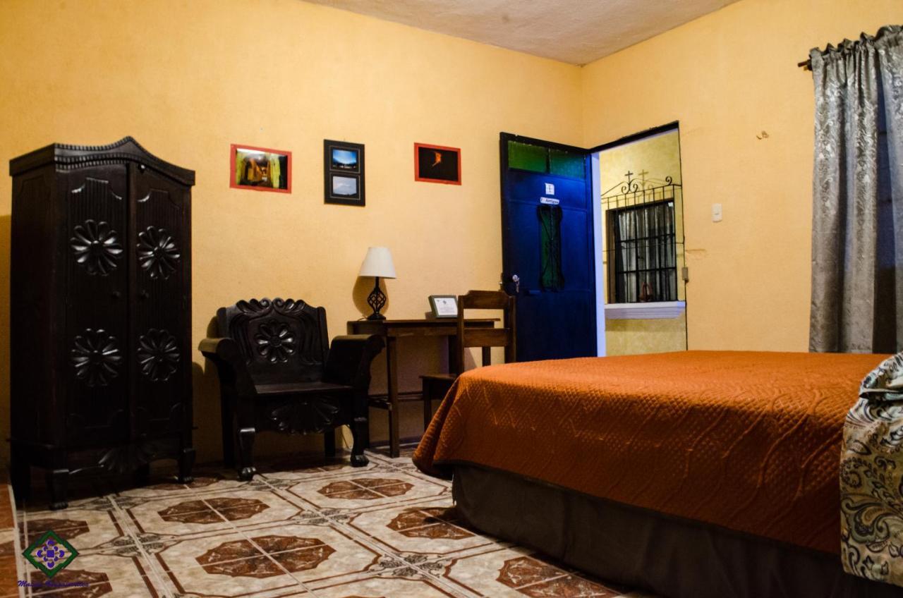 Maison Bougainvillea Hostal